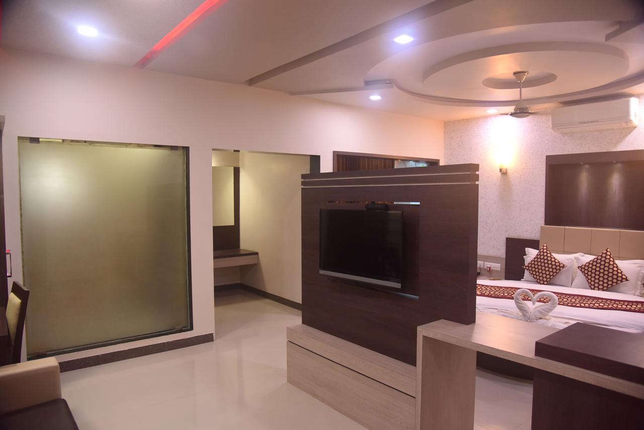 Hotel Sun Plaza Somnath Exterior photo
