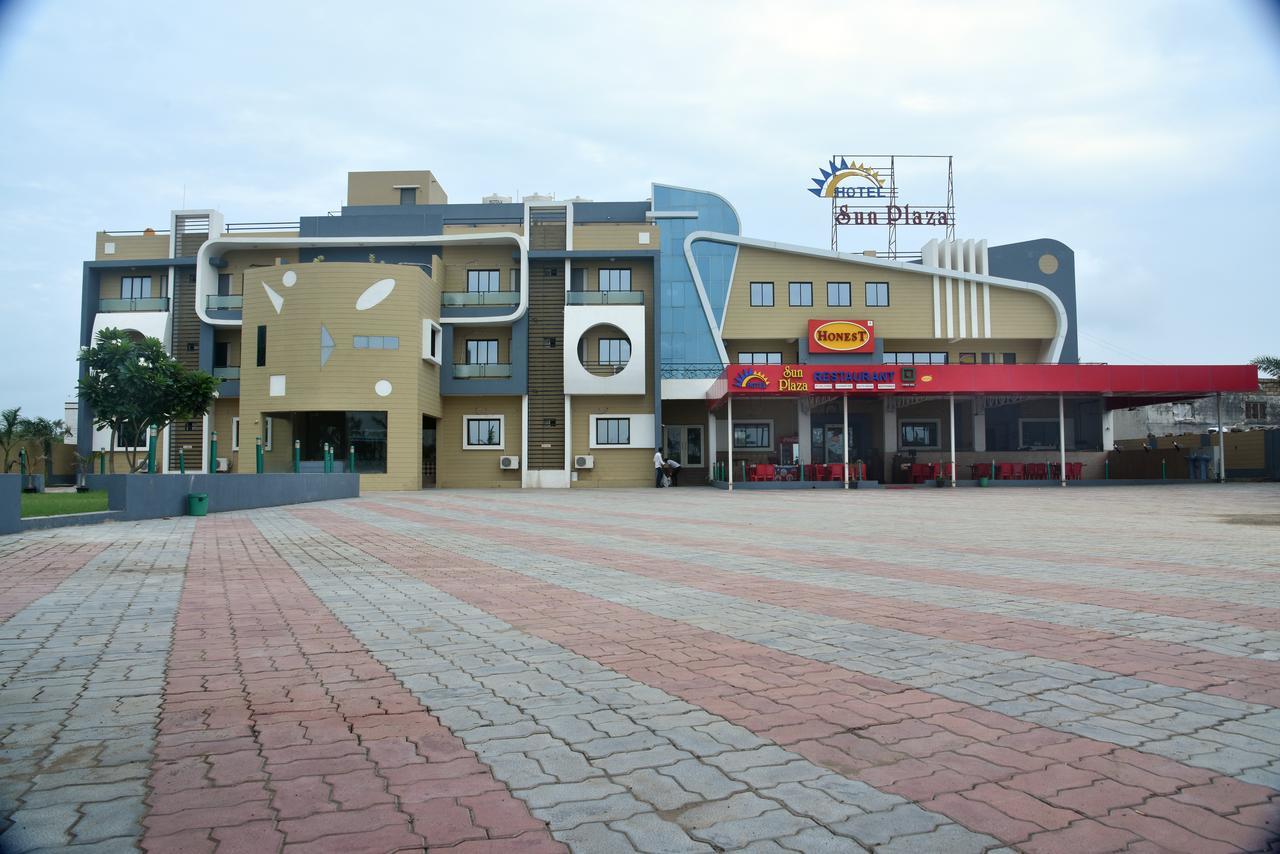 Hotel Sun Plaza Somnath Exterior photo